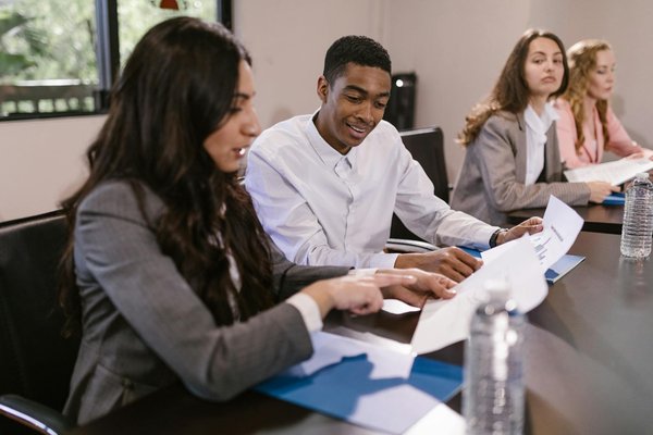 How Can Traditional British Dishes Be Adapted for Vegan Diets?